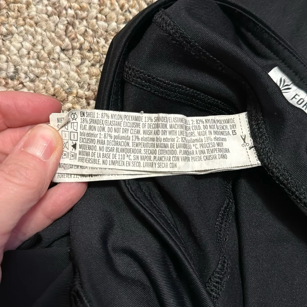 Forever 21 cutout leggings - Picture 4 of 5